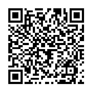 寇文青不知什么时候出现在了在了寇文蓝身边传音一声二维码生成