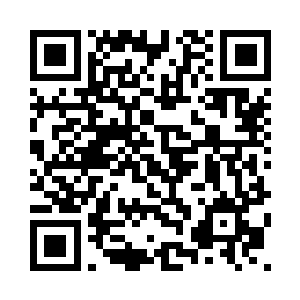 寒芒凛凛的砍刀发出阵阵破风声响二维码生成