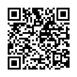 对了我先给大家介绍一下我身边的这位二维码生成