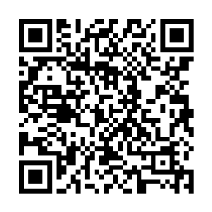 对于这个当年给了自己十万让父亲的病得以治疗的男人二维码生成