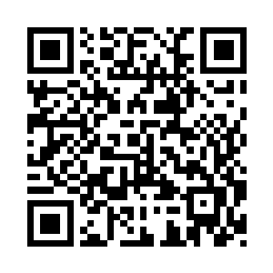 对方的两条手臂就像是两截暴涨的长鞭二维码生成