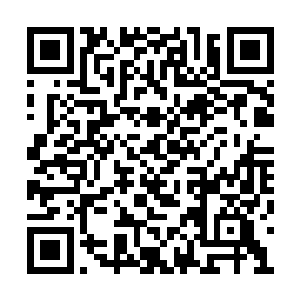 对方那张英俊到有点邪气的面容也不是他的喜好二维码生成