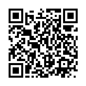 对着正在休息的那个汉子低声说了几句二维码生成