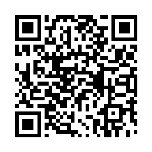 对面的武装分子似乎非常警觉地看着他们二维码生成