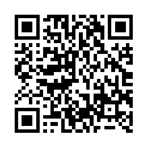 导游李菲手里攥着一捆红灿灿的百元大钞二维码生成