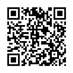 封不觉用眼神示意了一下其他人质的所在二维码生成