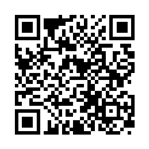 将三楼走廊地上的这些小金珠给捡了起来二维码生成
