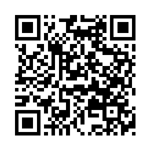 将两人谈话听得清清楚楚的一群人也面面相觑二维码生成