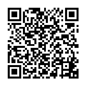 将事先掏出来的几道菜装了食盒让王卓带到山牢里去送给俞千音二维码生成