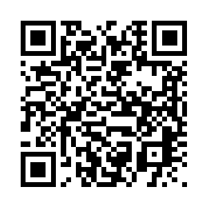 将他的半张骷髅脸彻底展现在我面前二维码生成
