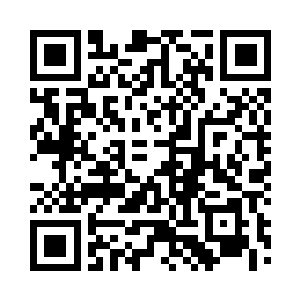 将刚才听从王爷吩咐进屋的侍卫拉出去二维码生成