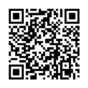 将原本插在慕容玥发髻上的梅花簪击落二维码生成