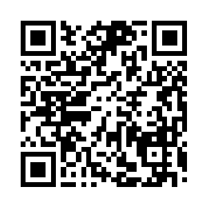 将双头裂体拿回来的免罪金牌掏出研究起来二维码生成