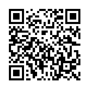 将富二代帅哥摧残成两鬓斑白的落魄男二维码生成