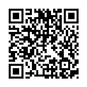 将床榻上相拥而眠的两人笼罩在其中二维码生成