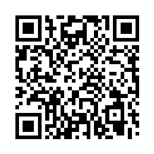 将拓跋凌宇前冲的动作带着往一侧偏斜二维码生成