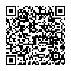 将曹克勤制造的那枚水晶和一张格森王国的地图同时交给艹控空间之门的国师二维码生成