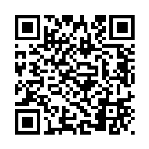 将罗展送走后立刻回亭子找穆扬灵二维码生成