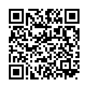 将藏在指甲里的黑色粉末迅速的弹向墨袍男子二维码生成