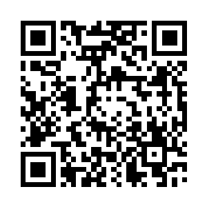 将足球从两位伯恩利的中后卫之间趟了过去二维码生成