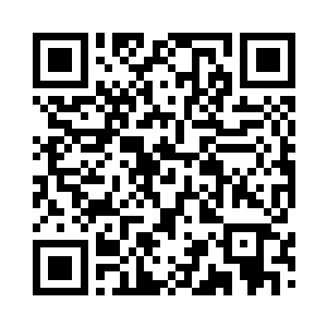 将这三个小混混交给门卫就进院子了二维码生成