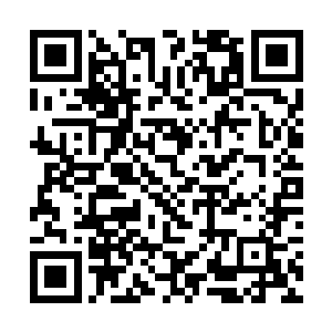 将这位好莱坞顶尖女制作人的气势完整地勾勒了出来二维码生成