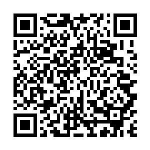 将那两名被困住的忍者狠狠的向另外两名忍者甩了过去二维码生成