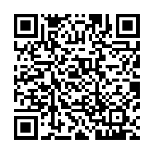将那些惊呆了的叛军们连同他们的简易掩体一起送上了天空二维码生成