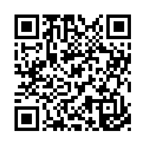 将那断成两截的棒球棍如撕一张纸般轻轻撕开二维码生成