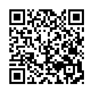 将鲜红中带着一丝明黄的血液涂抹在额头上二维码生成