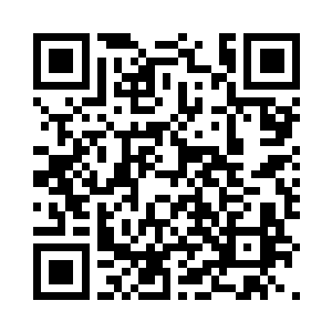 小丫头片子身上又是金项圈又是金手镯金脚镯二维码生成