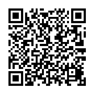 小加藤君如果不是躲闪动作迅猛必须是被夕纪子给撞飞当场二维码生成