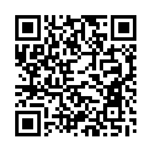 小厮连忙从衣袖中取出了一片黑色玉简二维码生成