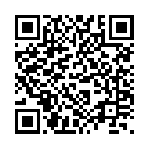 小叔给小妹的零花钱和她自己做鞋底赚的二维码生成