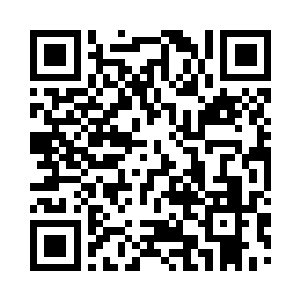 小哑巴也只是乖乖的靠在他的胳膊里头二维码生成