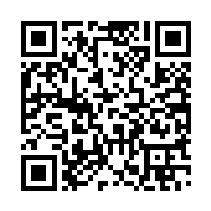 小女孩柔和的声音在整个街道上来回荡漾二维码生成