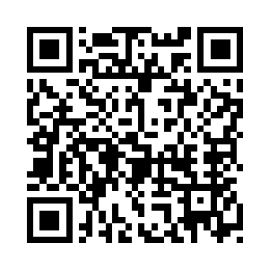 小宝安然地端坐在张潇晗的肩膀上二维码生成