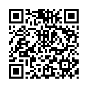 小家伙这会儿正抱着一个绒布玩一偶二维码生成