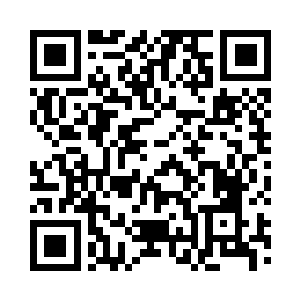 小师弟搂过同门中最合得来的师兄肩膀二维码生成