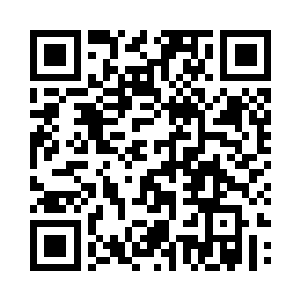 小心的看了一眼不远处跟在身后的扒手二维码生成