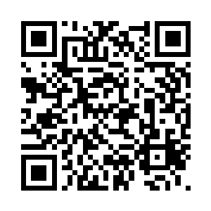 小手马上抓住男人的衣领使劲儿摇晃二维码生成