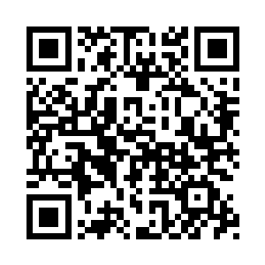 小木白垂头丧气的看着苏落几个人二维码生成