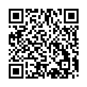 小杰布好奇地拉着醒心的手就往人群里冲过去二维码生成