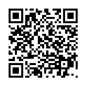 小树苗蹦蹦跳跳挥舞枝条对着严默一顿狂抽二维码生成