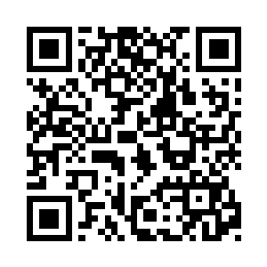 小桂花双手掐腰横眉立目的对那个青年人吼道二维码生成