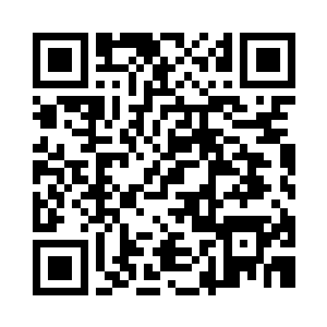 小眼睛商贩恶狠狠的用木棒击打着铁笼二维码生成