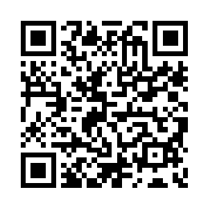 小脚儿蚕宝宝一般的脚趾头涂着淡粉色的趾甲二维码生成