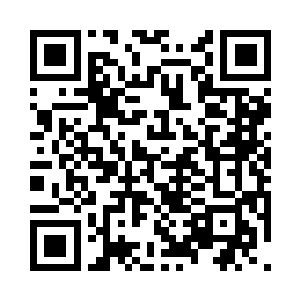 小花和小草一幅生无可恋的样子坐到门口二维码生成