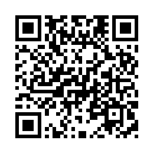 小麦色的肌肤展示着他充满力量的一面二维码生成