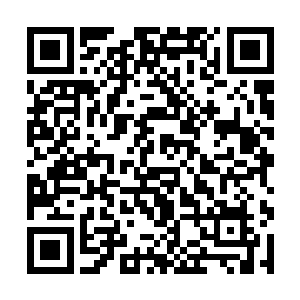 少了大半个头颅的缺口处汩汩地流淌着岩浆样的东西二维码生成